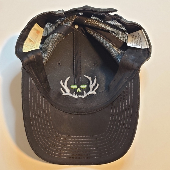 Bone Collector Black Mesh Back Cap by Paramount Outdoors - Picture 6 of 7